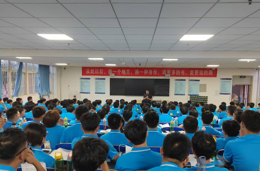 海利爾名譽董事長走進海星訓(xùn)練營助力新員工成長